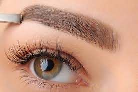 Eyebrow Transplant in Dubai: Redefining Brows with Permanent Results